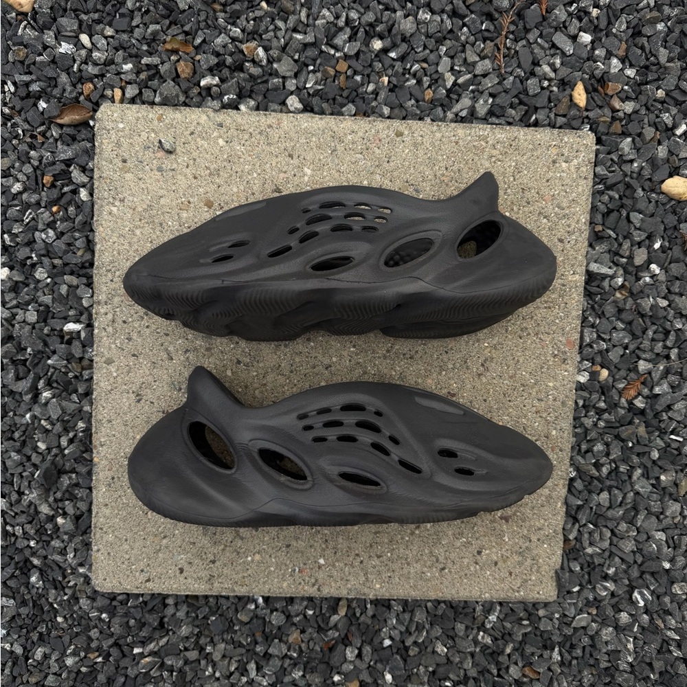 Yeezy Foamrunner Oxyn